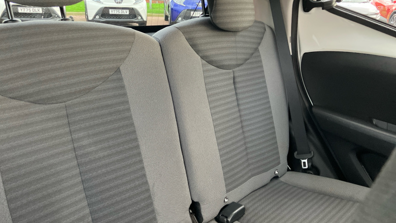 Toyota Aygo 1.0 VVT-i X-Trend 5dr x-shift Petrol Hatchback